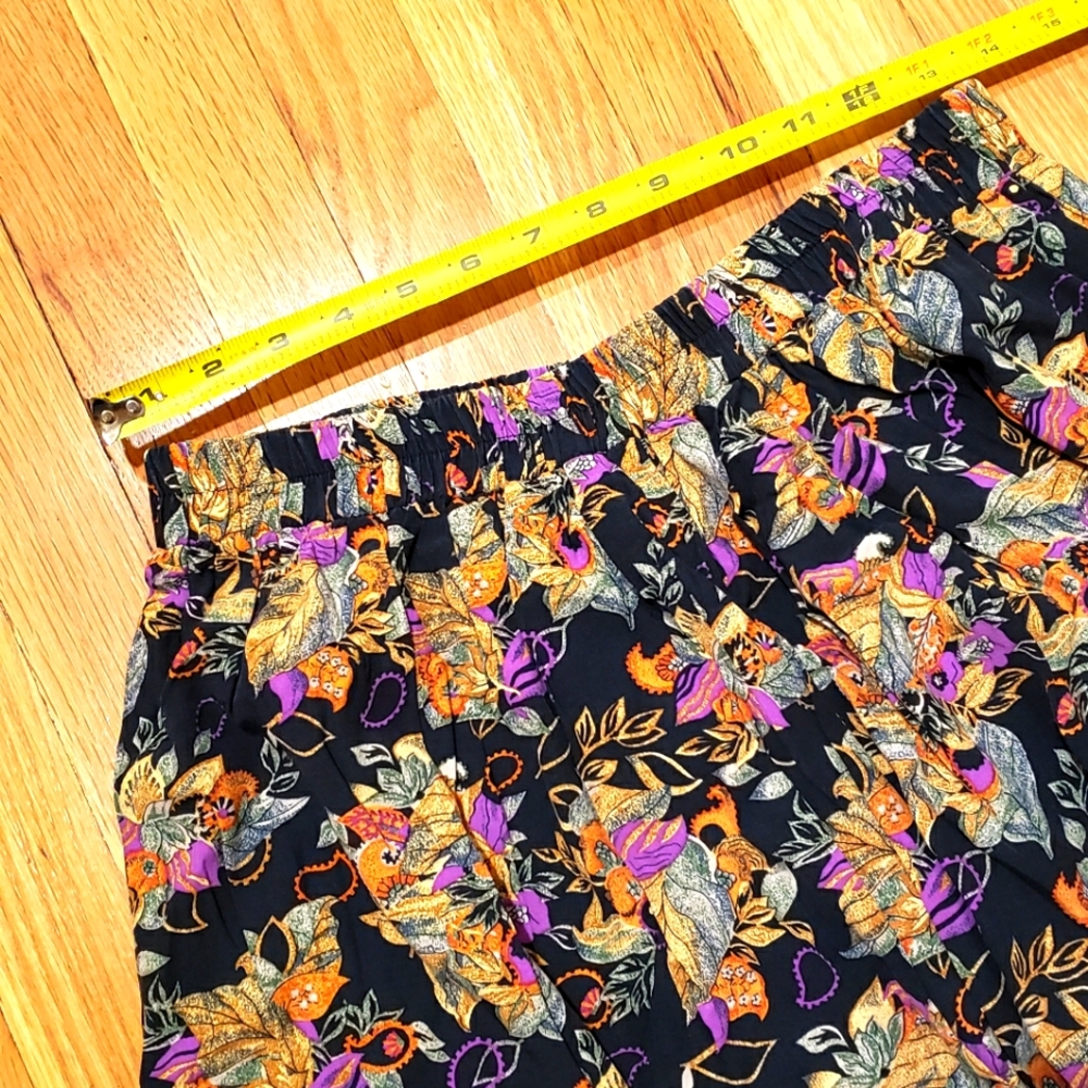 Jenna Renee, high-rise, midi skirt.